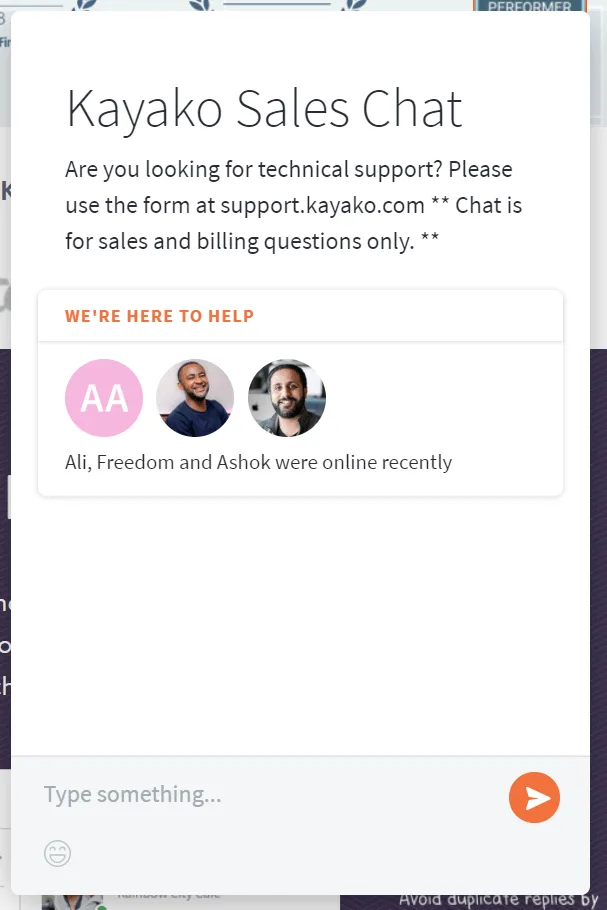 Kayako sales chat window with online agents Ali, Freedom, and Ashok.
